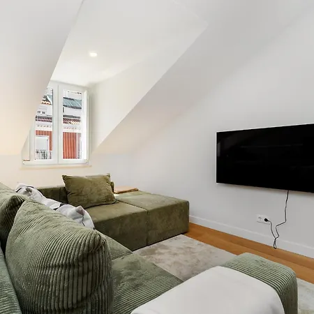 Whome Comfortable Family In Appartement *
